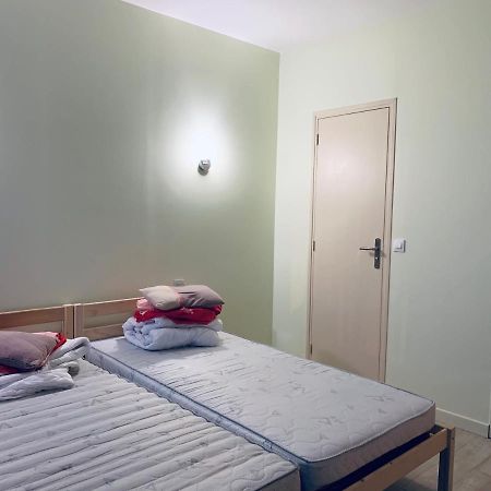 Confortable-House فيتري سور سين المظهر الخارجي الصورة