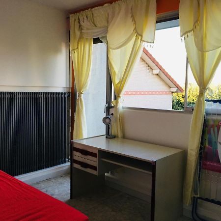 Confortable-House فيتري سور سين المظهر الخارجي الصورة