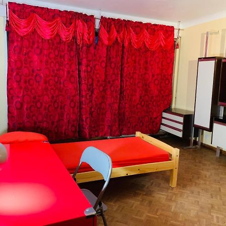 Confortable-House فيتري سور سين المظهر الخارجي الصورة