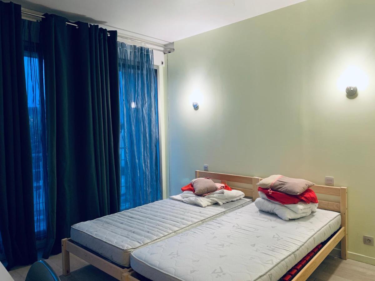 Confortable-House فيتري سور سين المظهر الخارجي الصورة