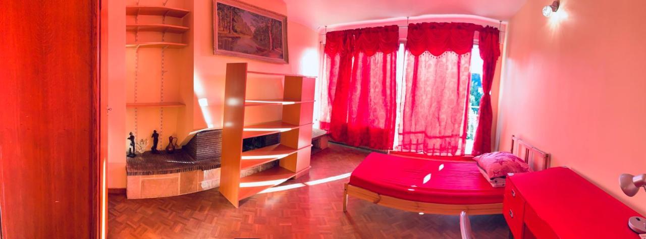 Confortable-House فيتري سور سين المظهر الخارجي الصورة